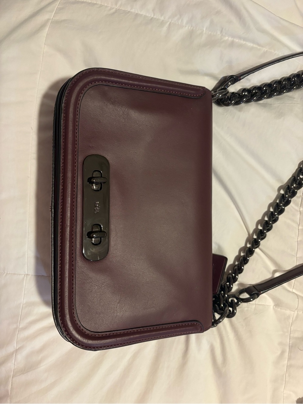 Coach Turnlock Swagger Shoulder/crossbody Bag in Plum - Picture 3 of 10